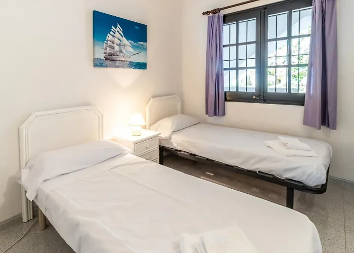 Cau Del Llop 76 - Piscina Comunitaria * Girona