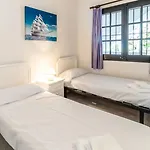 Cau Del Llop 76 - Piscina Comunitaria * Gérone